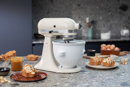 KitchenAid 4,8 L 5KSM175 Artisan Küchenmaschine Allrounderset mit Gemüseschneider+Fleischwolf+Spritzge